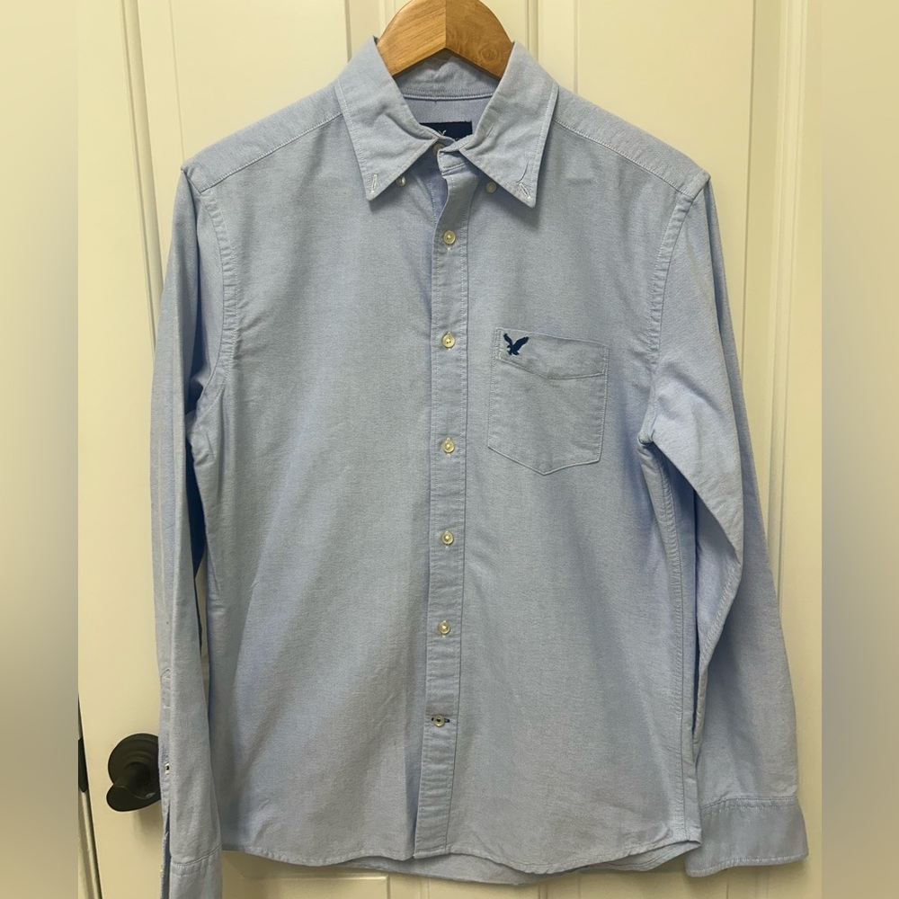 American Eagle Outfitters Light Blue Button-Down Oxford Shirt